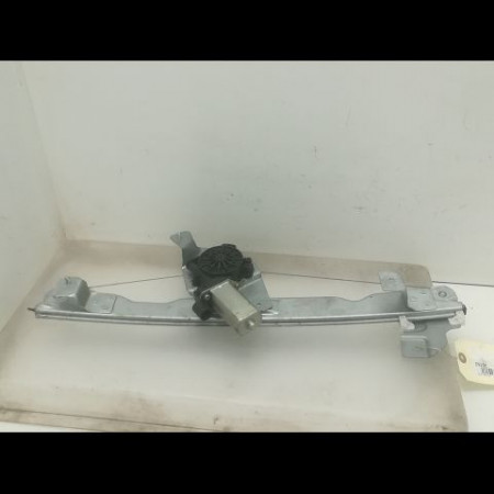 Mecanisme + moteur lève-glace avant droit occasion DACIA SANDERO I Phase 1 06-2008->10-2012 1.5 DCI 90ch 8200733828