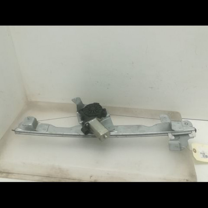 Mecanisme + moteur lève-glace avant droit occasion DACIA SANDERO I Phase 1 06-2008->10-2012 1.5 DCI 90ch 8200733828 1
