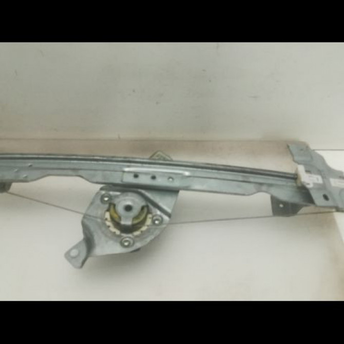 Mecanisme + moteur lève-glace avant droit occasion DACIA SANDERO I Phase 1 06-2008->10-2012 1.5 DCI 90ch 8200733828 2