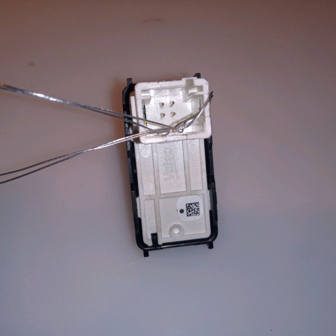 Commande leve-glace porte arrière droite occasion PEUGEOT 2008 Phase 1 01-2013->... 1.2i PURETECH 110ch 96751119ZD 2