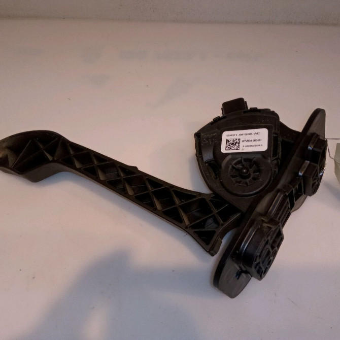 Potentiometre accelerateur occasion FORD TRANSIT CUSTOM Phase 2 01-2018->... 2