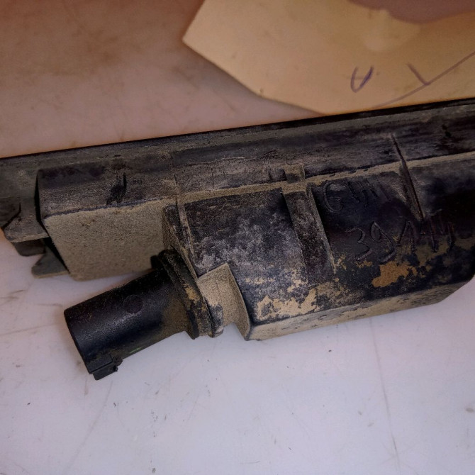 Eclaireur plaque de police g occasion B.M.W. SERIE 1 I Phase 1 05-2004->12-2006 118i 129ch 63267165735 2