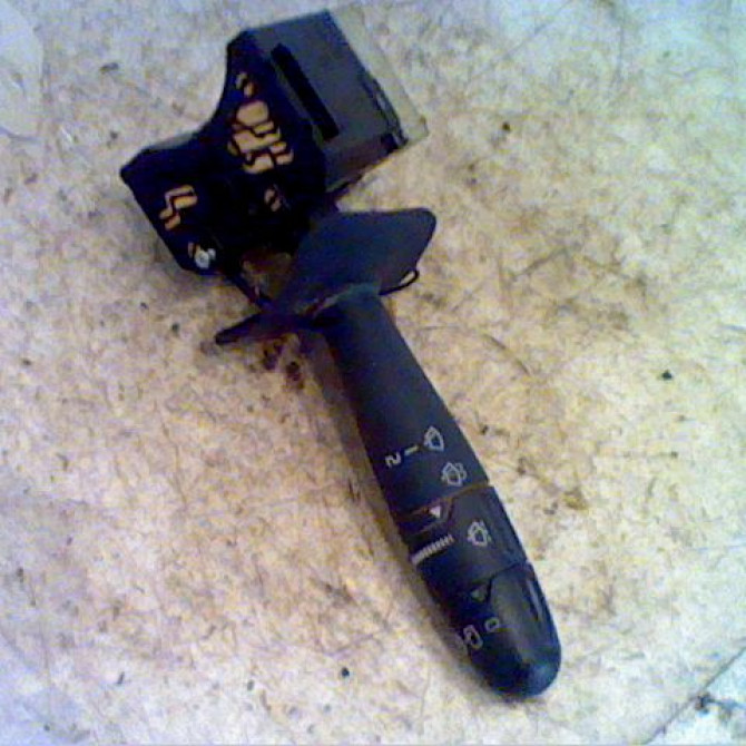 Commande essuie glace occasion RENAULT SCENIC I Phase 1 09-1996->08-1999 7701047263 1