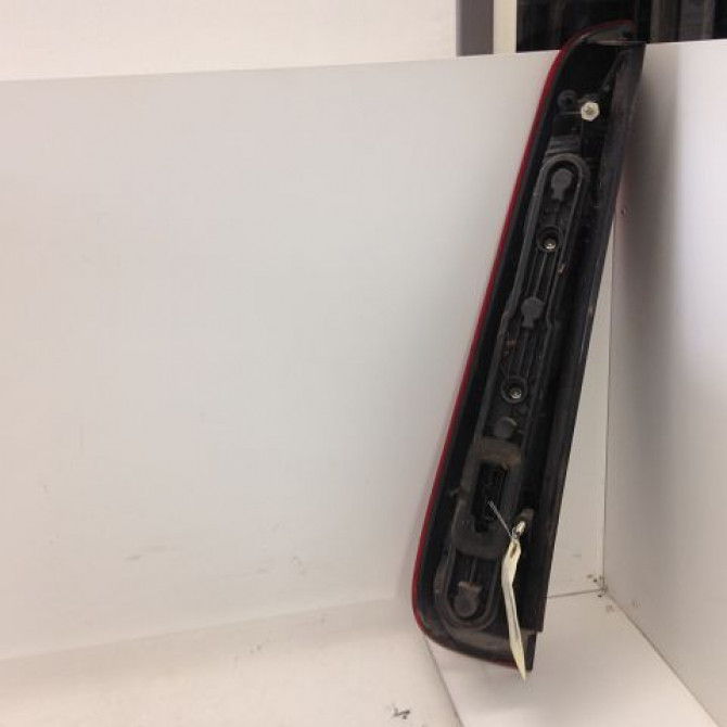 Feu arrière droit occasion FORD CMAX I Phase 1 09-2003->03-2007 2.0 TDCI 135ch 1347454 2