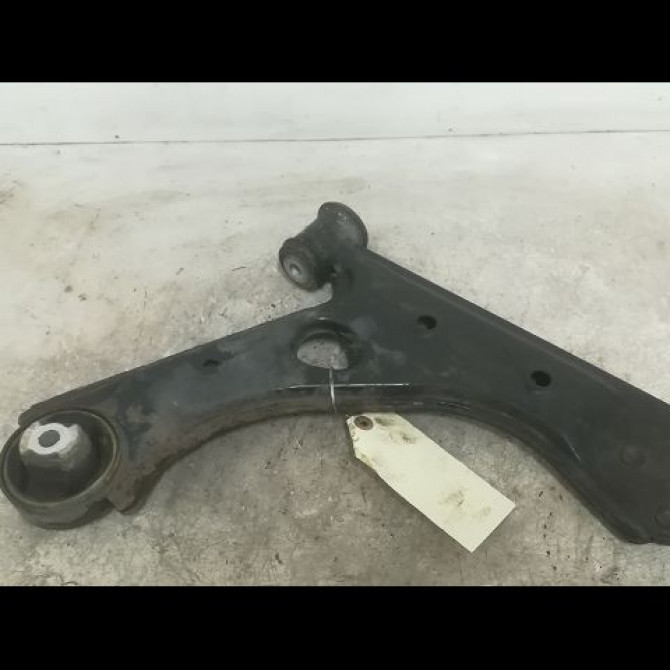 Triangle inf avd occasion FIAT PUNTO III 51895366 1