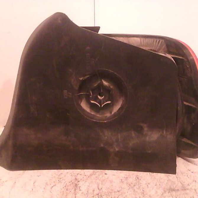 Feu arrière gauche occasion B.M.W. SERIE 3 III Phase 1 01-1991->04-1998 82199402924 2