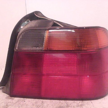 Feu arrière droit occasion B.M.W. SERIE 3 III Phase 1 01-1991->04-1998 82199402925
