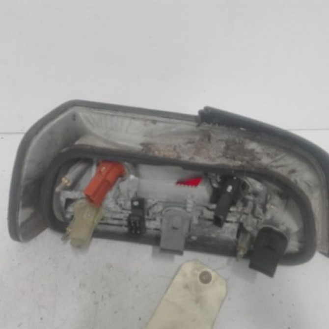 Feu arrière droit occasion B.M.W. SERIE 3 III Phase 1 01-1991->04-1998 328i 63218353286 2