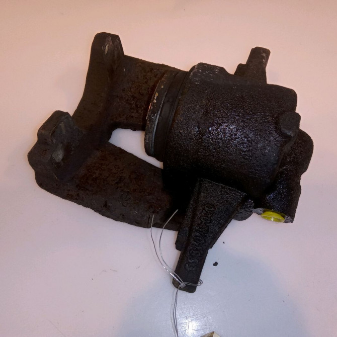 Etrier de frein avant droit occasion ALFA ROMEO MI.TO 77365544 2