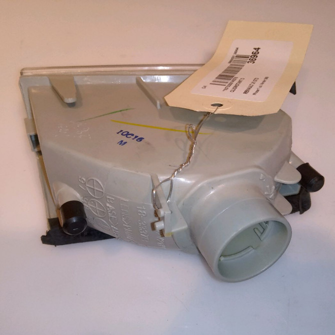 Clignotant droit occasion RENAULT 21 Phase 1 01-1986->06-1989 GTD 7701032024 2