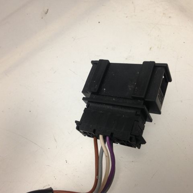 Retroviseur exterieur electrique droit occasion VOLKSWAGEN GOLF IV GOLF IV Phase 1 1998-01-01->2005-06-30 1.9 TDI 100ch 1J1857508F01C 2