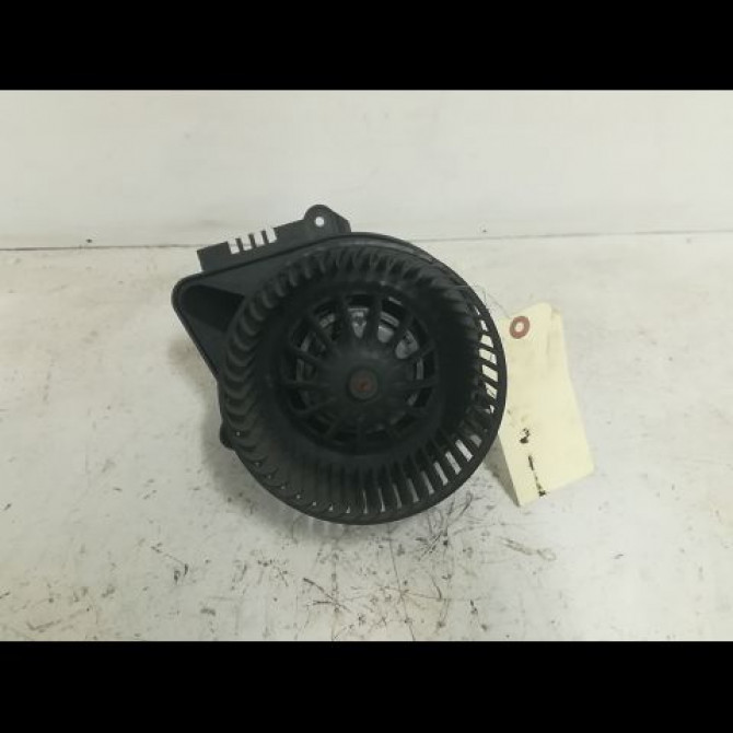 Ventilateur de chauffage occasion RENAULT MEGANE I Phase 2 03-1999->06-2003 1.6 16v 7701046058 1