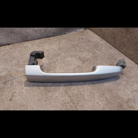 Poignee ext porte ard occasion TOYOTA YARIS II Phase 2 01-2009->05-2011 1.4 D-4D 90ch 692110D901