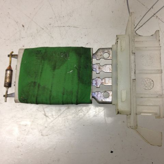 Resistance de chauffage occasion OPEL CORSA I Phase 1 01-1985->06-1990 1.0i 95525332 1