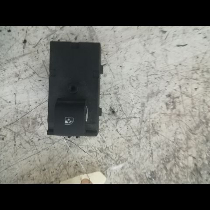 Commande leve-glace porte arrière droite occasion OPEL MERIVA II Phase 1 09-2010->03-2014 13301889 1