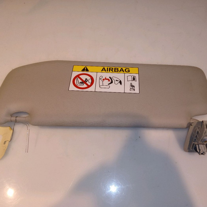 Pare-soleil droit occasion CITROEN C3 III Phase 1 10-2016->... 1.2i 82ch 98100807BJ 1