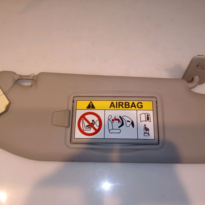 Pare-soleil droit occasion CITROEN C3 III Phase 1 10-2016->... 1.2i 82ch 98100807BJ 2