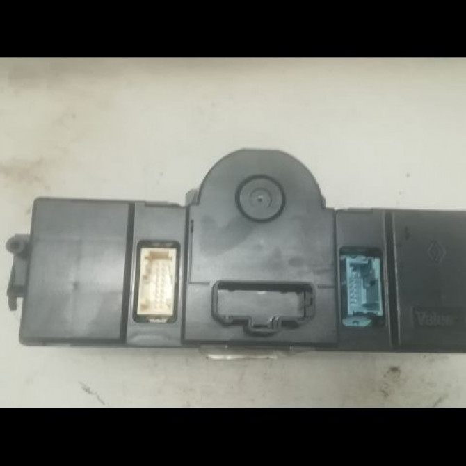 Commande de chauffage occasion RENAULT MEGANE II Phase 1 09-2003->12-2005 1.6 16v 7701208976 2