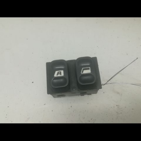 Commande lève-glace porte avant gauche occasion PEUGEOT 406 Phase 1 10-1995->04-1999 1.9 TD 90ch 6552KQ