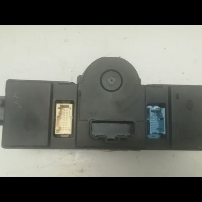 Commande de chauffage occasion RENAULT MEGANE II Phase 1 09-2003->12-2005 1.5 DCI 80ch 7701208976 2