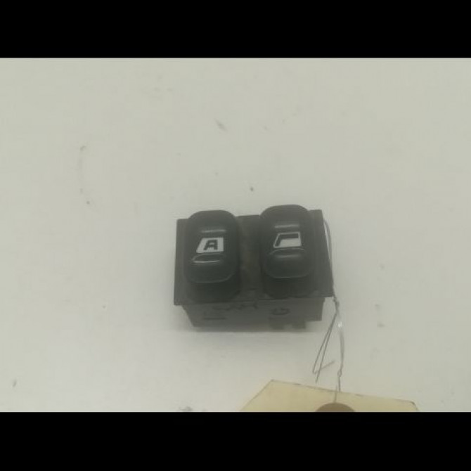 Commande lève-glace porte avant gauche occasion PEUGEOT 406 Phase 1 10-1995->04-1999 1.8 6552KQ 1