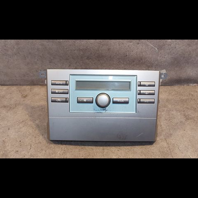 Commande de chauffage occasion TOYOTA COROLLA VERSO II Phase 1 05-2004->06-2007 136 D-4D 559020F010 1