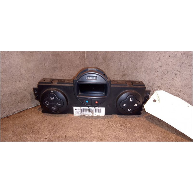 Commande de chauffage occasion RENAULT MEGANE II Phase 1 09-2003->12-2005 1.6 16v 7701208976 1