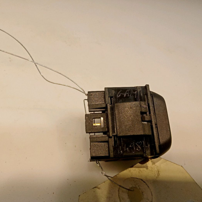 Commande lève-glace porte avant droite occasion PEUGEOT 406 Phase 1 04-1995->04-1999 2.1 TD 110ch 6552KT 3