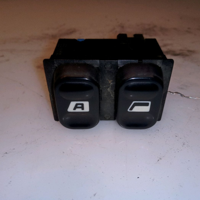 Commande lève-glace porte avant gauche occasion PEUGEOT 406 Phase 1 10-1995->04-1999 1.8i 110ch 6552KQ 1
