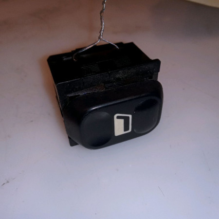 Commande lève-glace porte avant droite occasion PEUGEOT 406 Phase 1 10-1995->04-1999 1.8i 110ch 6552KT