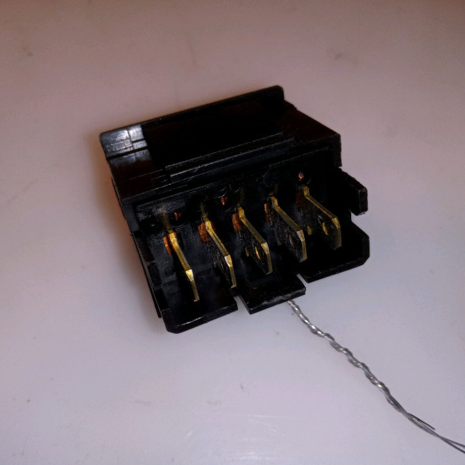 Commande lève-glace porte avant droite occasion PEUGEOT 406 Phase 1 10-1995->04-1999 1.8i 110ch 6552KT 2