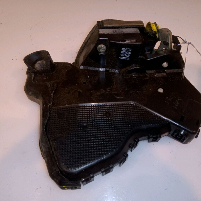 Serrure porte avg occasion  6904002152 2