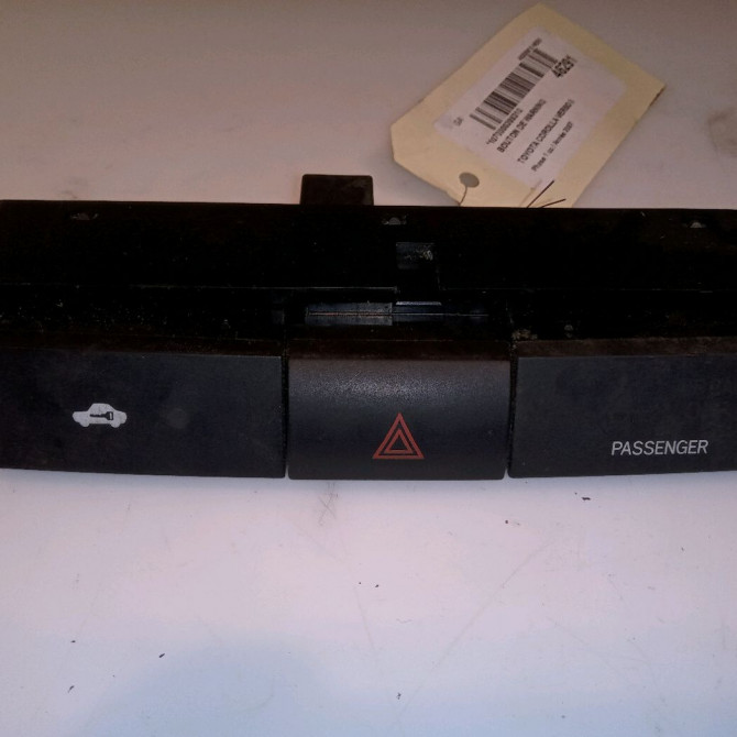 Bouton de warning occasion  843320F020 1