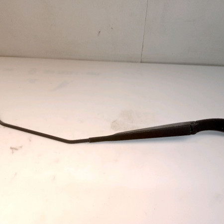 Bras essuie-glace avant gauche occasion RENAULT MEGANE II Phase 1 09-2003->12-2005 1.6 16v 7701054813