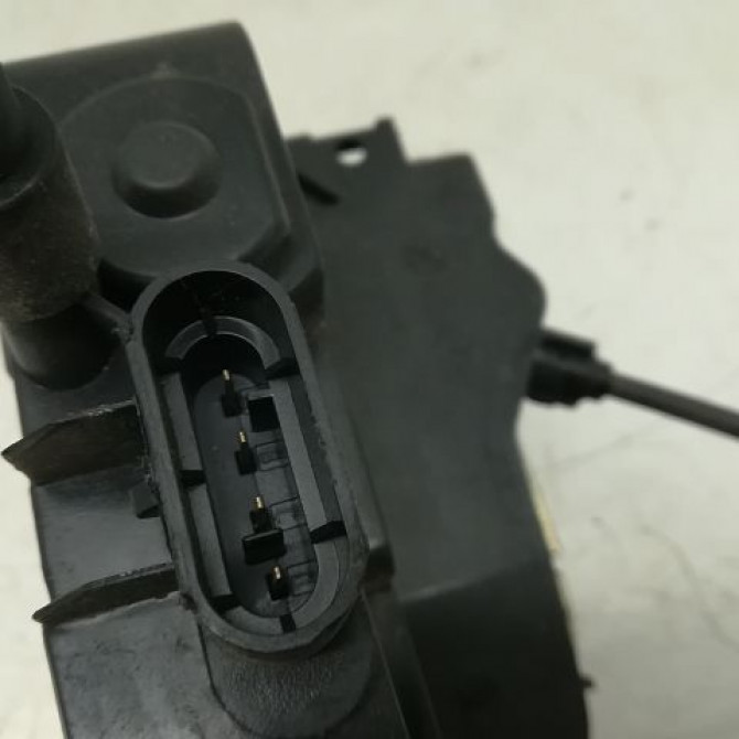 Serrure porte avd occasion RENAULT MEGANE II Phase 1 09-2003->12-2005 1.5 DCI 100ch 8200027779 4