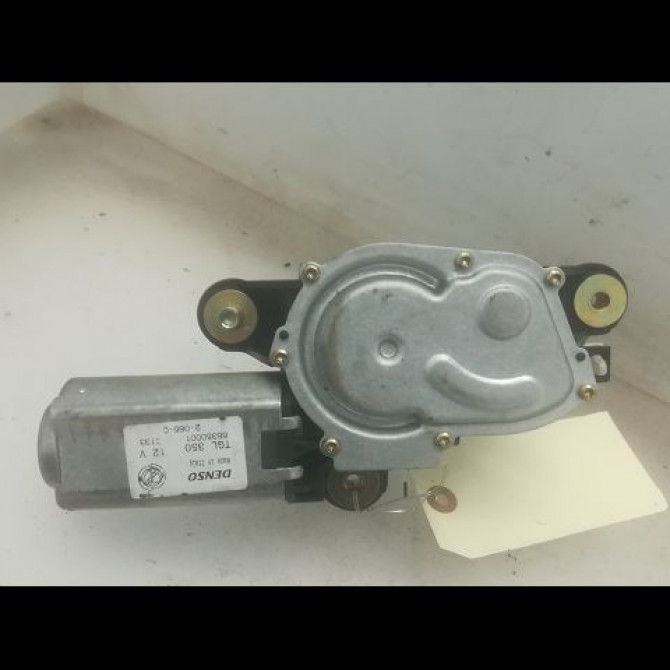 Moteur essuie-glace arrière occasion FIAT PUNTO II Phase 1 10-1999->05-2003 46523867 2