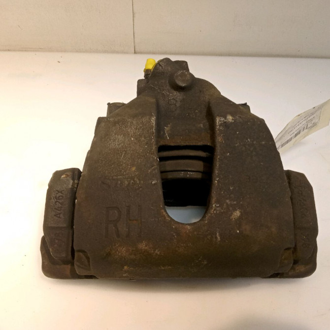 Etrier de frein avant droit occasion FORD FOCUS III Phase 1 01-2011->04-2015 1.6 TDCI 115ch 1682875 1