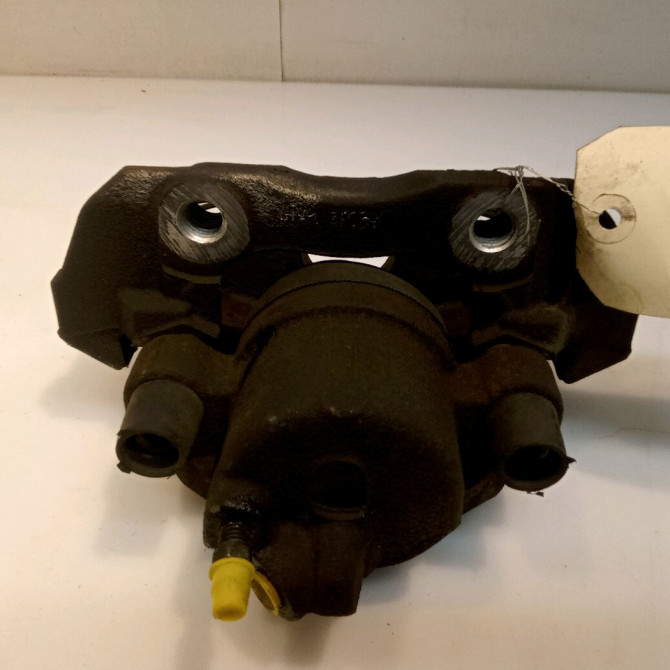 Etrier de frein avant droit occasion FORD FOCUS III Phase 1 01-2011->04-2015 1.6 TDCI 115ch 1682875 2