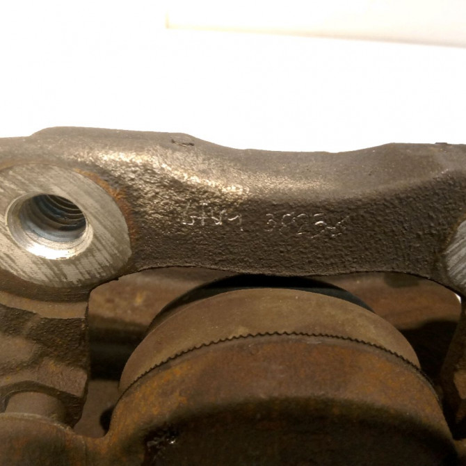 Etrier de frein avant droit occasion FORD FOCUS III Phase 1 01-2011->04-2015 1.6 TDCI 115ch 1682875 3