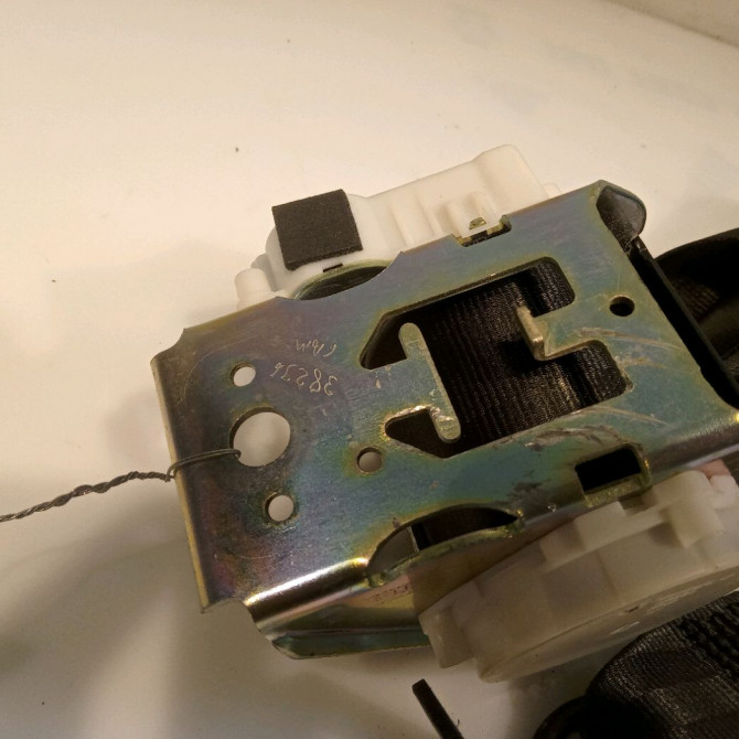 Ceinture arrière droite occasion FORD FOCUS III Phase 1 01-2011->04-2015 1.6 TDCI 115ch 1743695 3