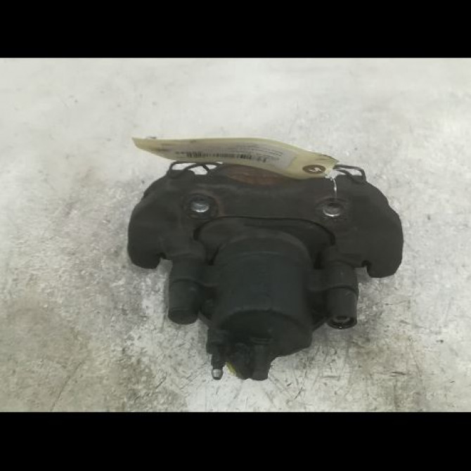 Etrier de frein avant droit occasion FORD FOCUS II Phase 2 01-2008->12-2010 1.6 TDCI 90ch 1682875 2