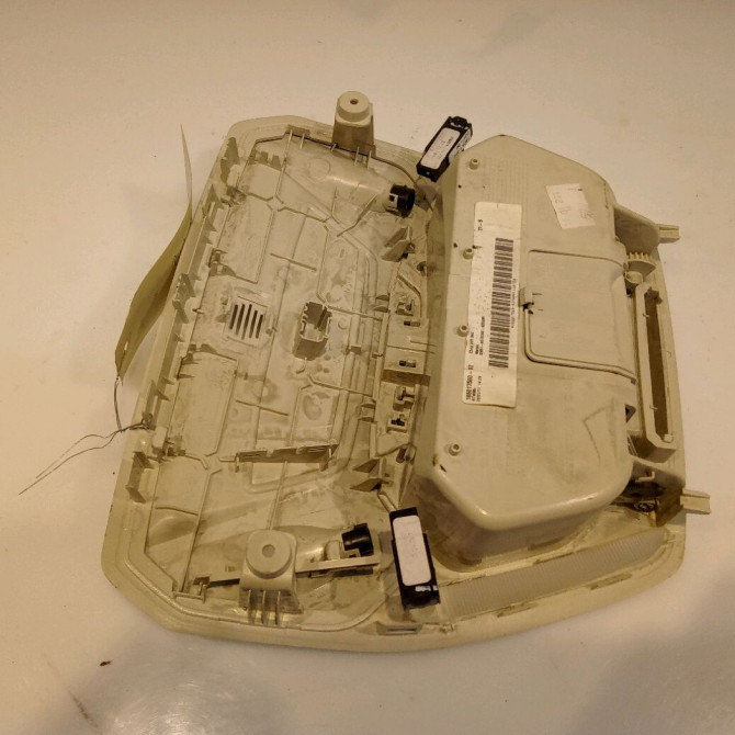 Plafonnier occasion FORD FOCUS III Phase 1 01-2011->04-2015 1.6 TDCI 115ch 1893078 2