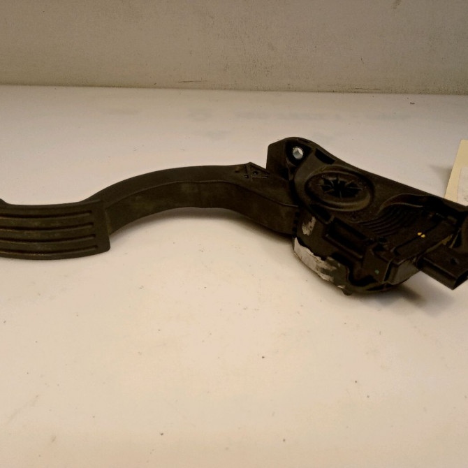Potentiometre accelerateur occasion FORD FOCUS III Phase 1 01-2011->04-2015 1.6 TDCI 115ch 1