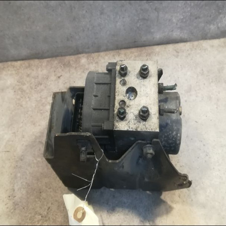 Unité hydraulique ABS occasion RENAULT MEGANE I Phase 2 03-1999->06-2003 1.6 16v 7701045832