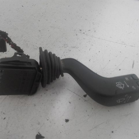 Commande essuie glace occasion OPEL VECTRA II Phase 2 02-1999->06-2002 2.0 DTI 16v 90413242