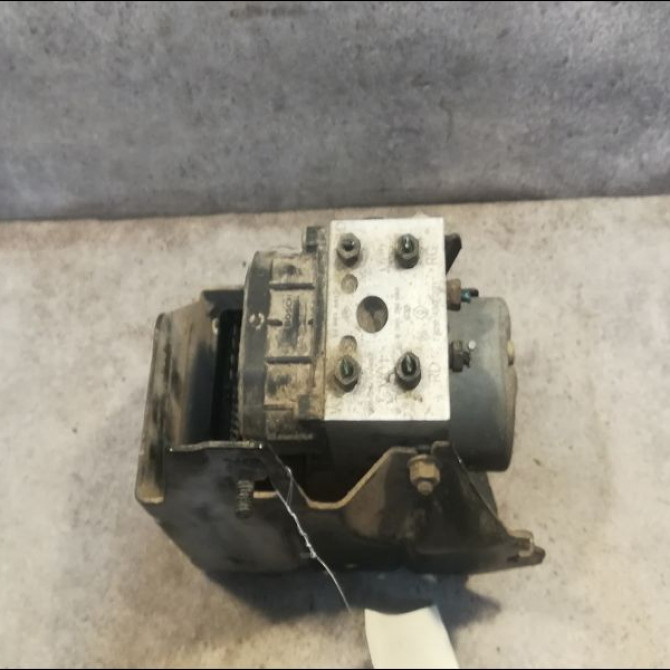 Unité hydraulique ABS occasion RENAULT MEGANE I Phase 2 03-1999->06-2003 1.6 16v 7701045832 1