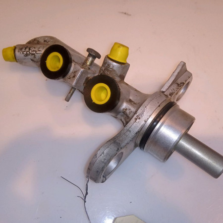 Maitre cylindre occasion RENAULT MEGANE II Phase 1 09-2003->12-2005 1.9 DCI 120ch 7701207697