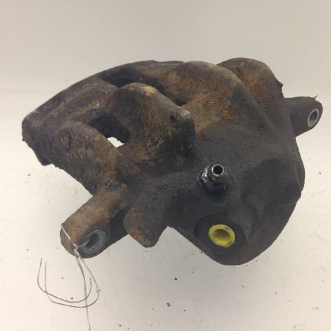 Etrier de frein avant gauche occasion PEUGEOT 406 Phase 1 10-1995->04-1999 441057 2