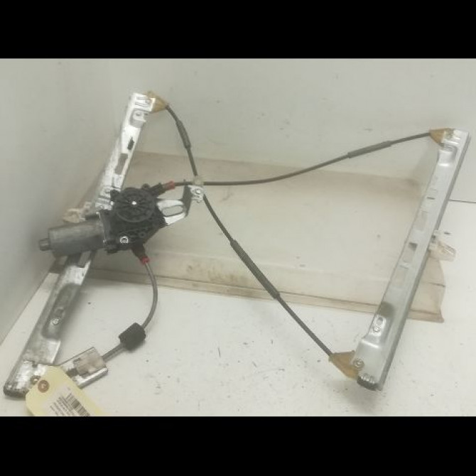 Mecanisme + moteur lève-glace avant droit occasion PEUGEOT 206 206 phase 1 SW 2002-06-01->2006-12-31 1.4i 75ch 9222F8 1