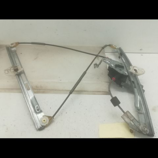 Mecanisme + moteur lève-glace avant droit occasion PEUGEOT 206 206 phase 1 SW 2002-06-01->2006-12-31 1.4i 75ch 9222F8 2